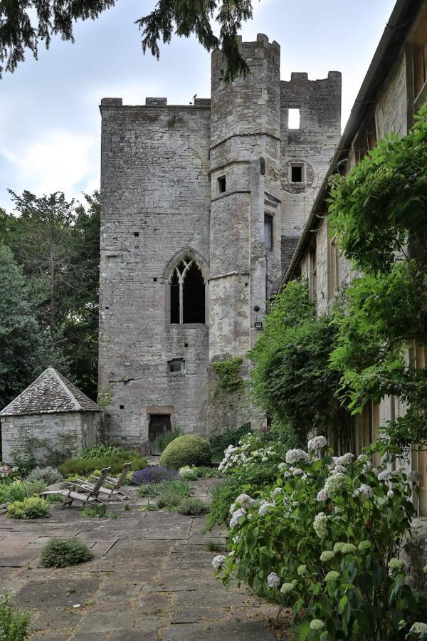 The Bothy Beverston Castle Tetbury Exterior foto